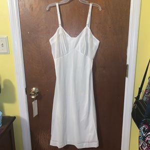Women’s White Underdress/sleep dress